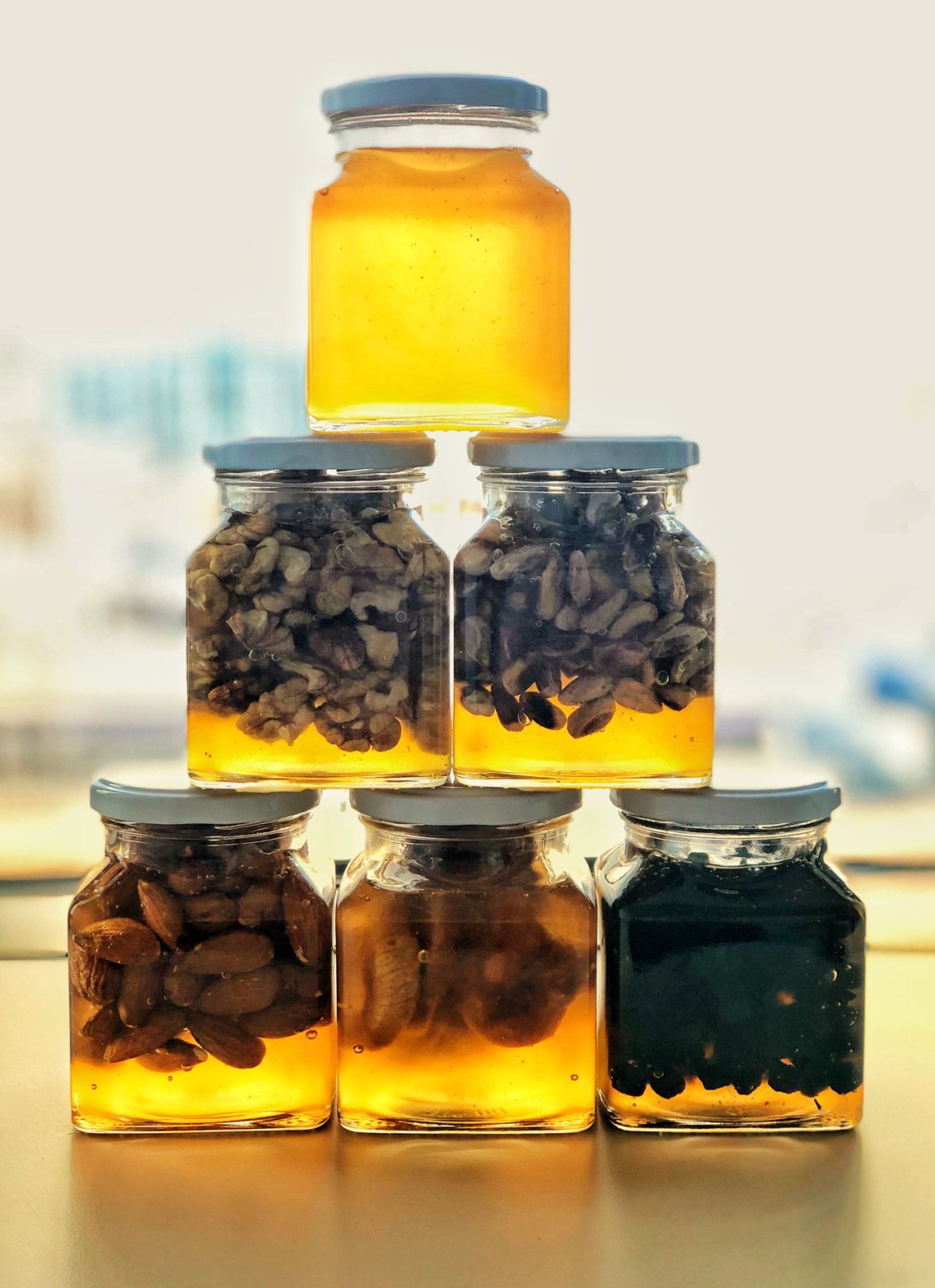 Süzme Çiçek Balı