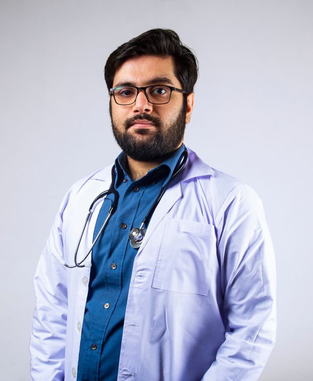 Dr. Dt. Emre Kaya