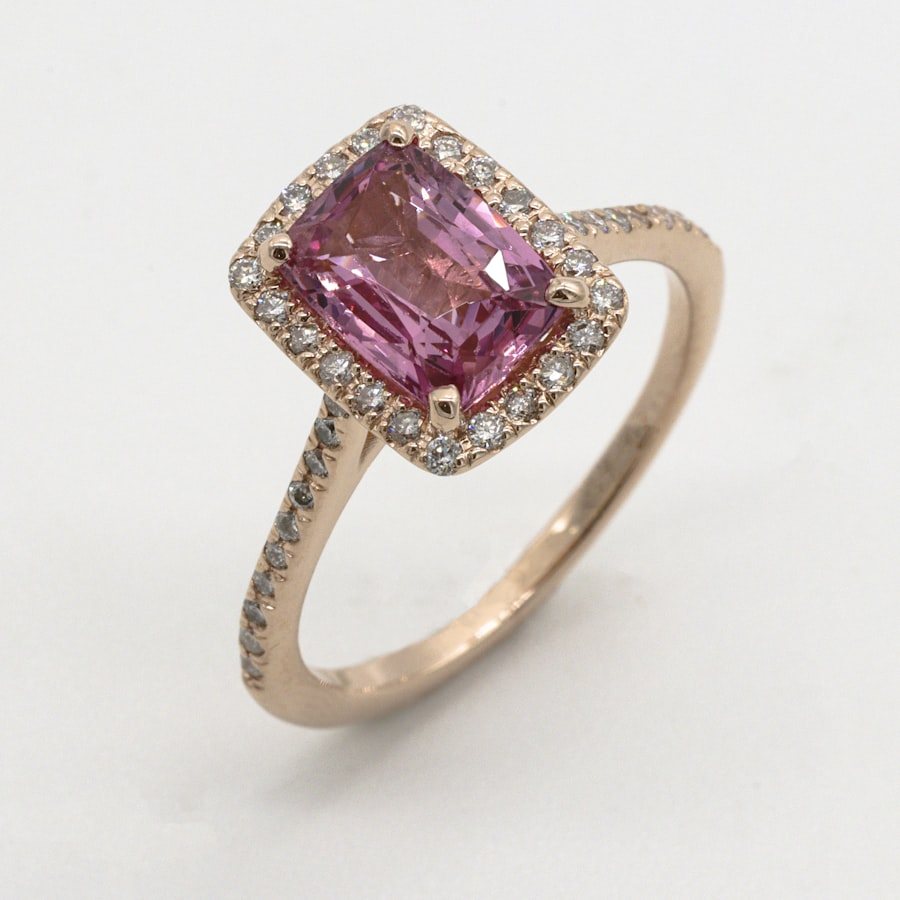 Pembe Safir Yüzük — Gülbahar