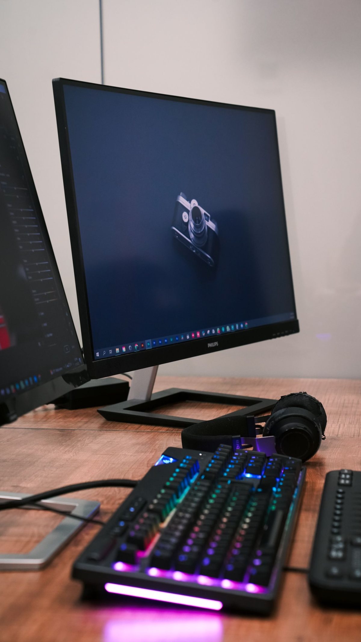 27 inç 165 Hz Oyuncu Monitörü