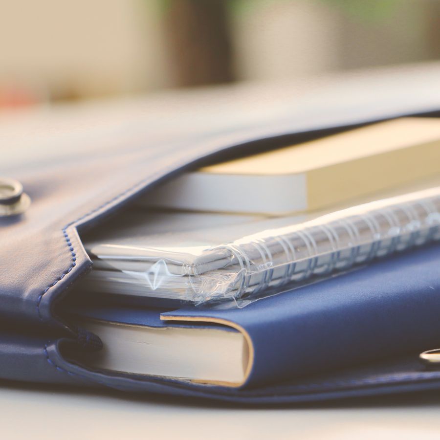 Deri Kapaklı Çizgisiz Defter
